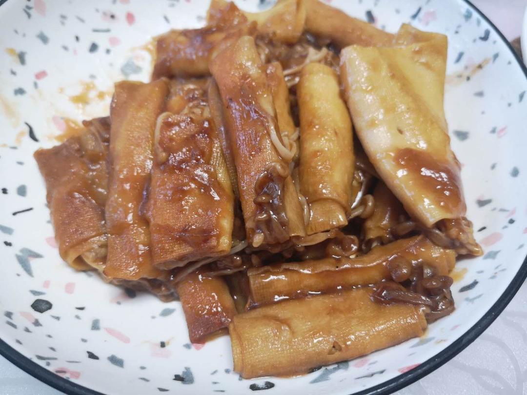 比肉还好吃的金针菇豆皮卷