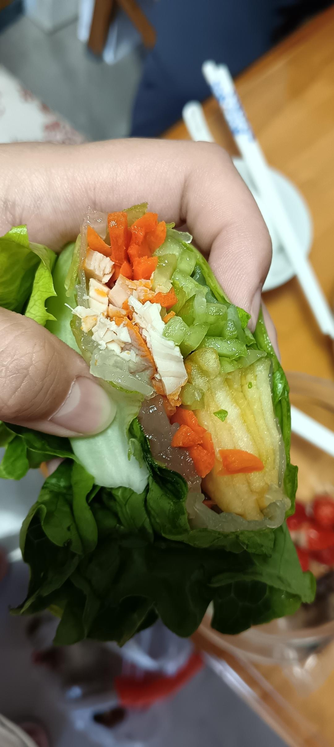 减脂又美味|好吃不胖的生菜鸡丝卷