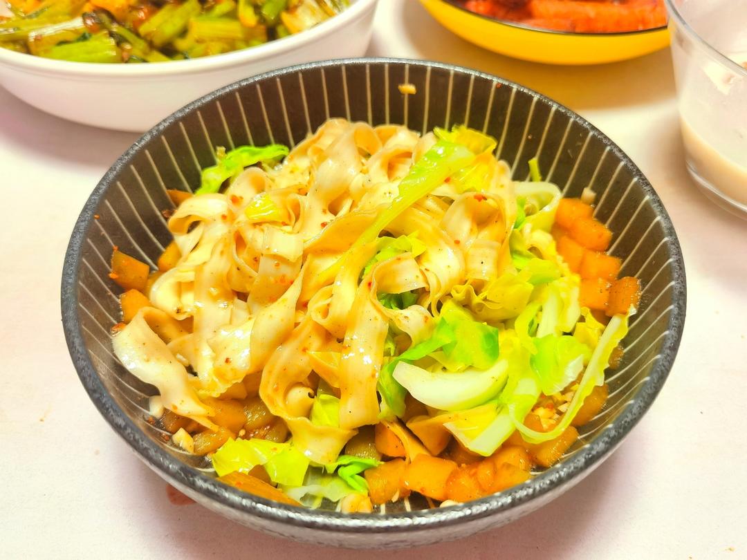 油泼面 Youpo Noodles