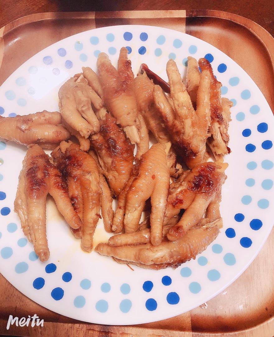 好吃到手指都吃掉的卤鸡爪