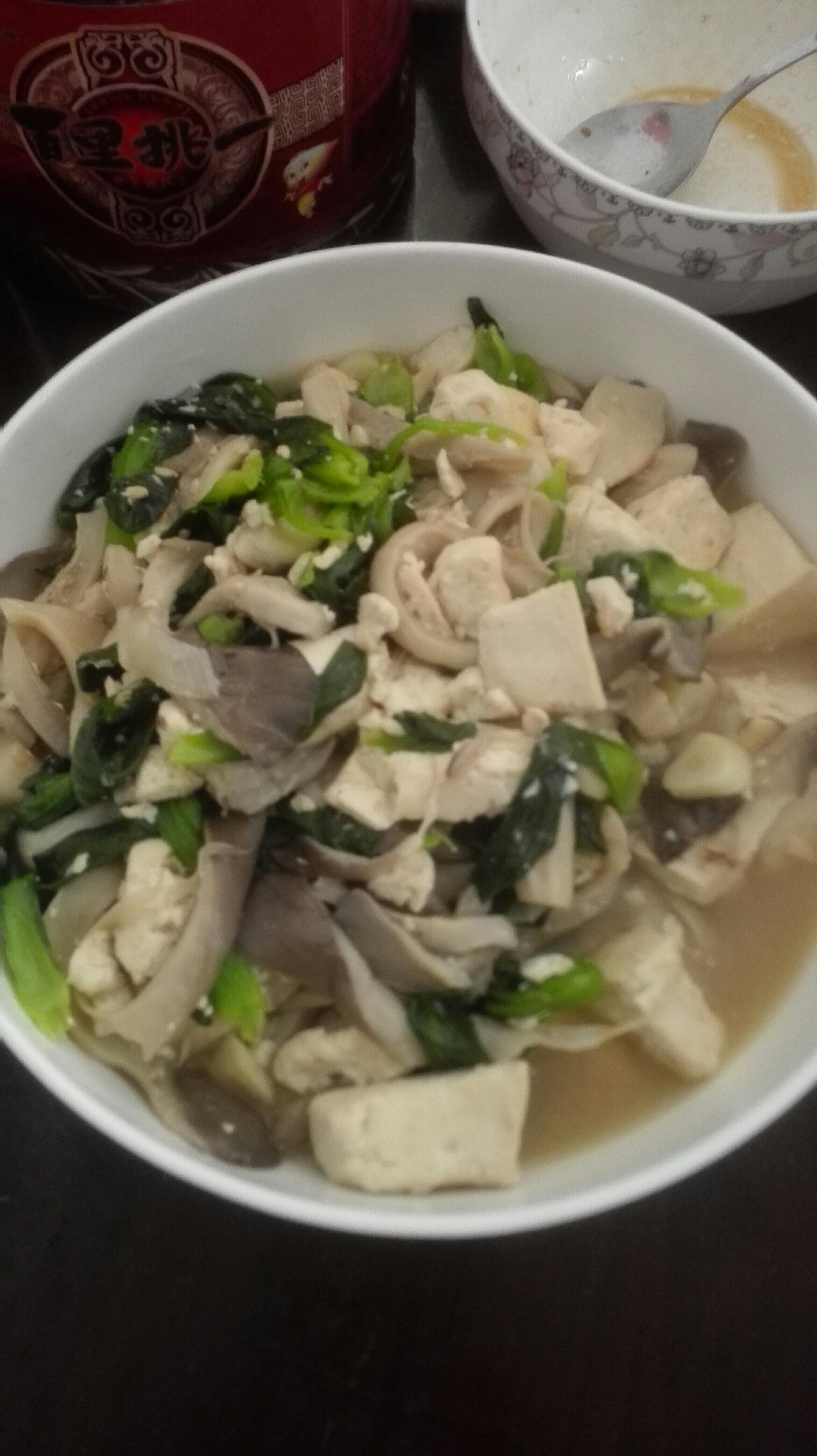 平菇豆腐炖青菜（保证好吃）