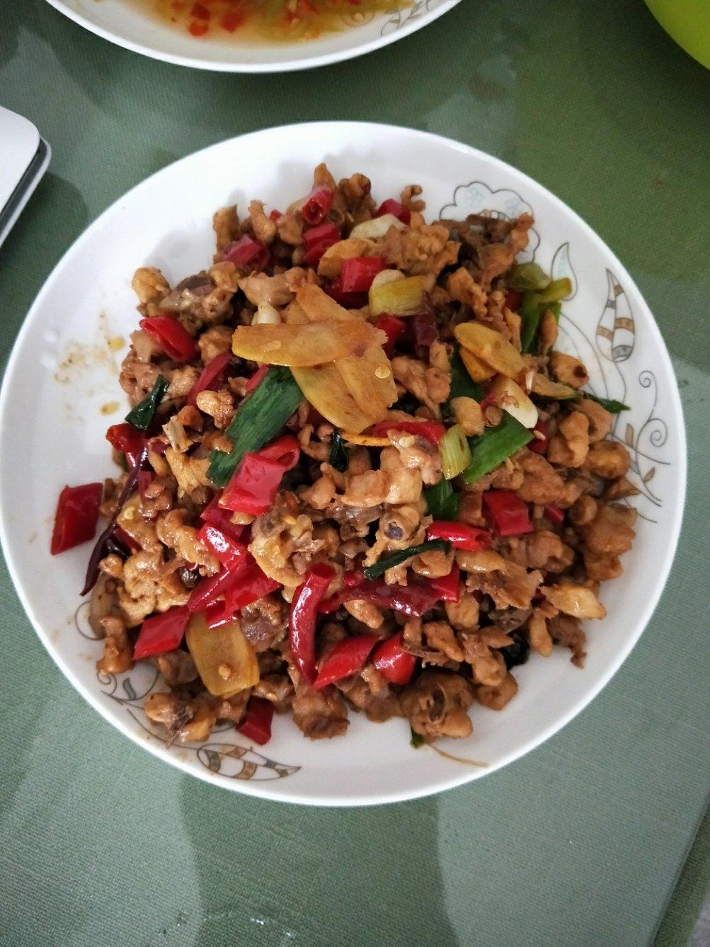 辣子鸡丁