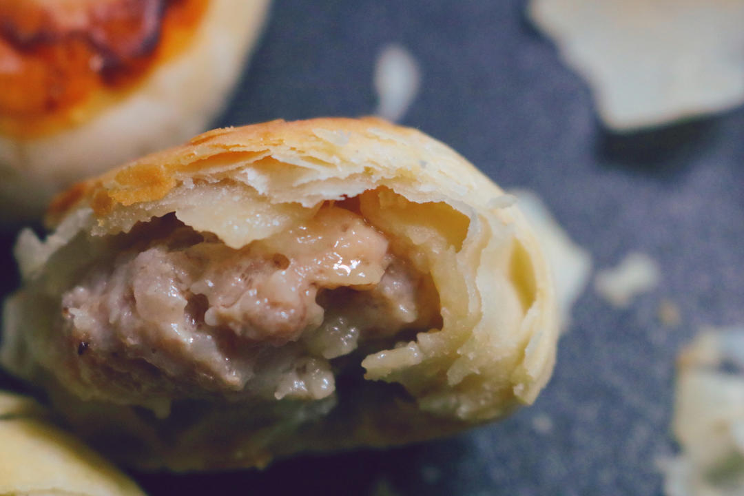 【鲜肉月饼】秋天的第一颗月饼，一口爆汁，酥香掉渣！