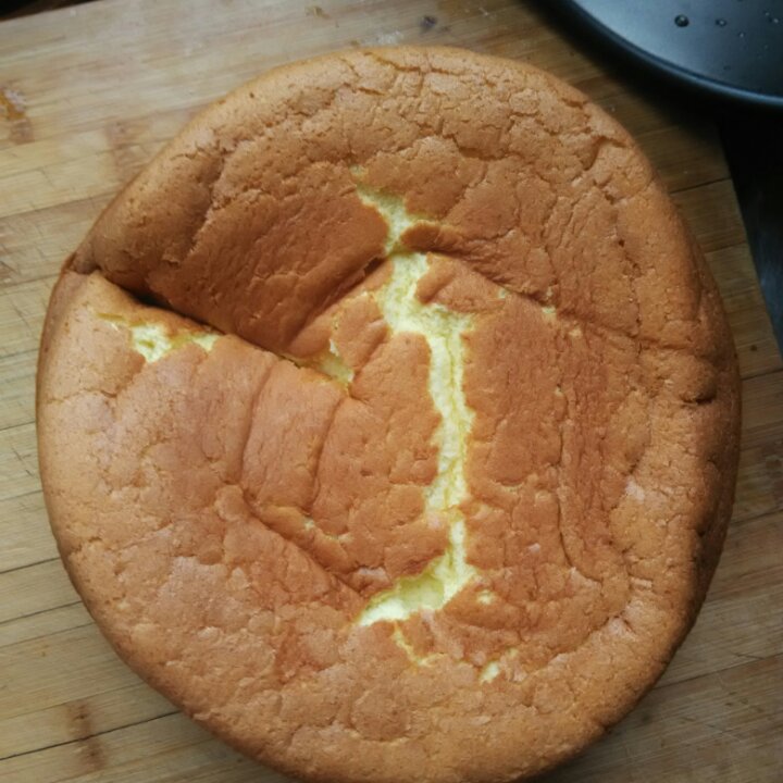 烤箱做蛋糕（戚风蛋糕的做法）