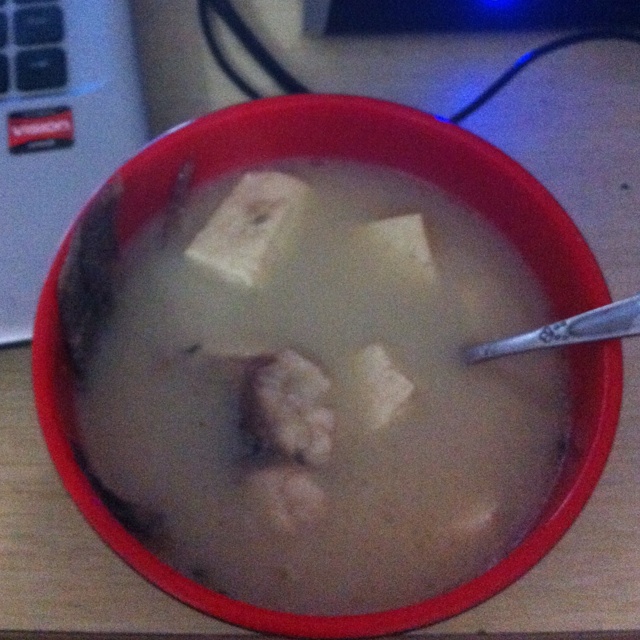 奶白鲫鱼汤