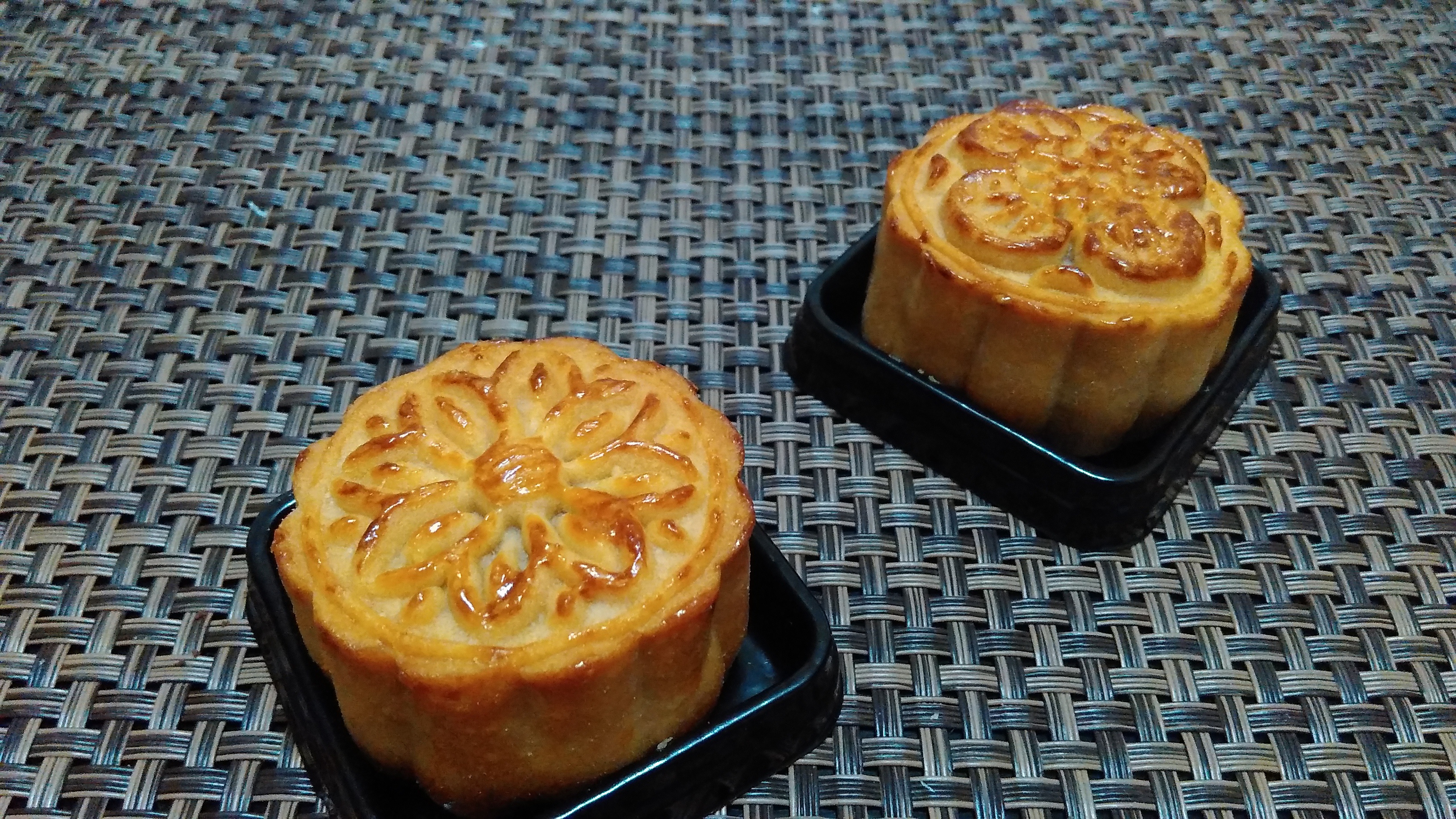 广式月饼——蛋黄莲蓉月饼