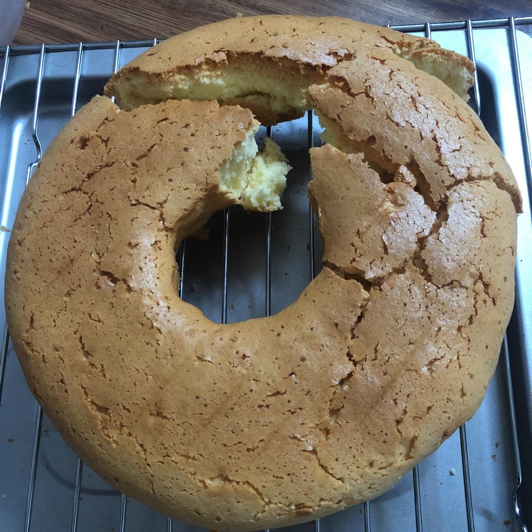 软绵绵戚风纸杯蛋糕