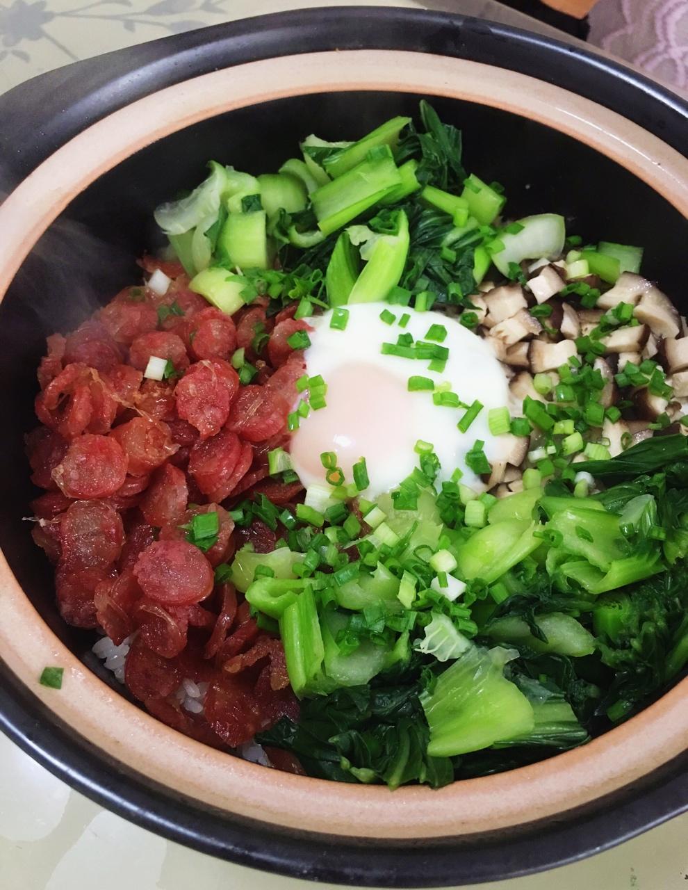 香肠煲仔饭