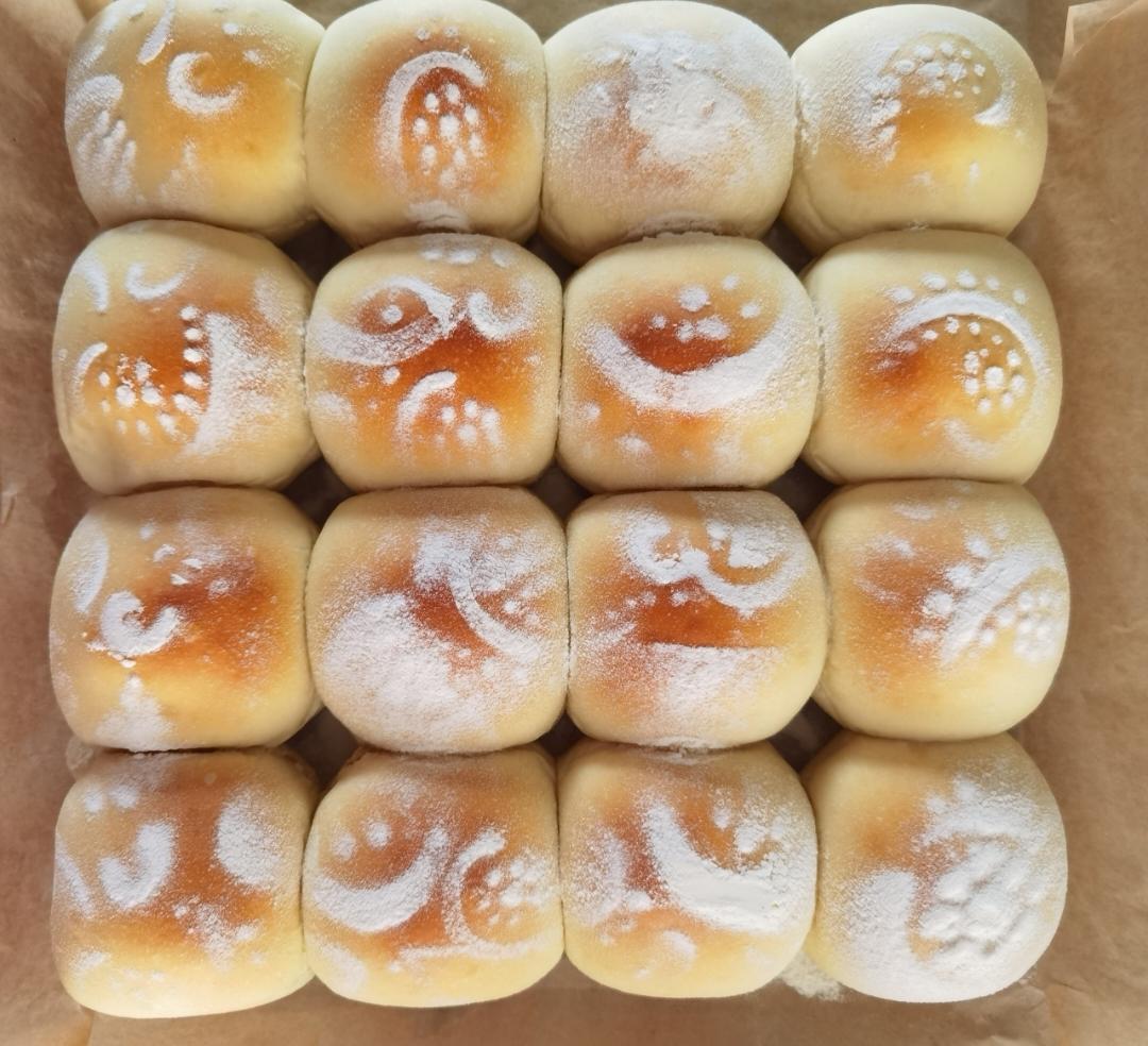 超软的酸奶小餐包
