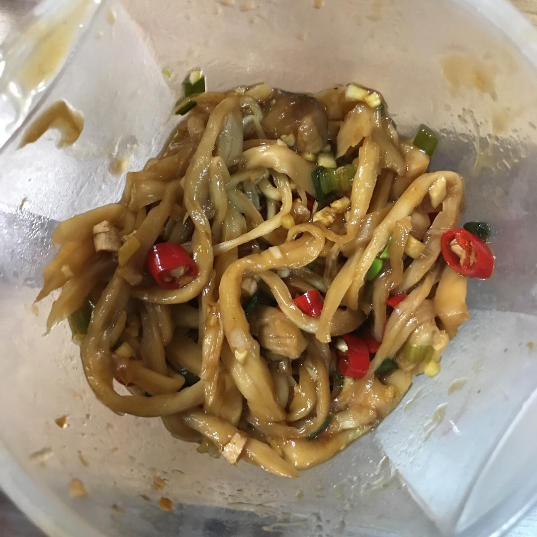 手撕杏鲍菇