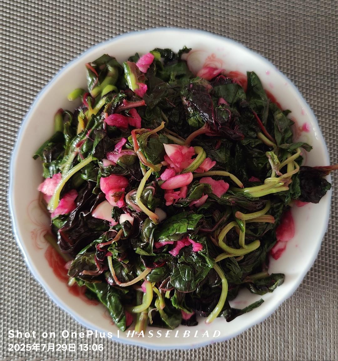 蒜茸炒红苋菜