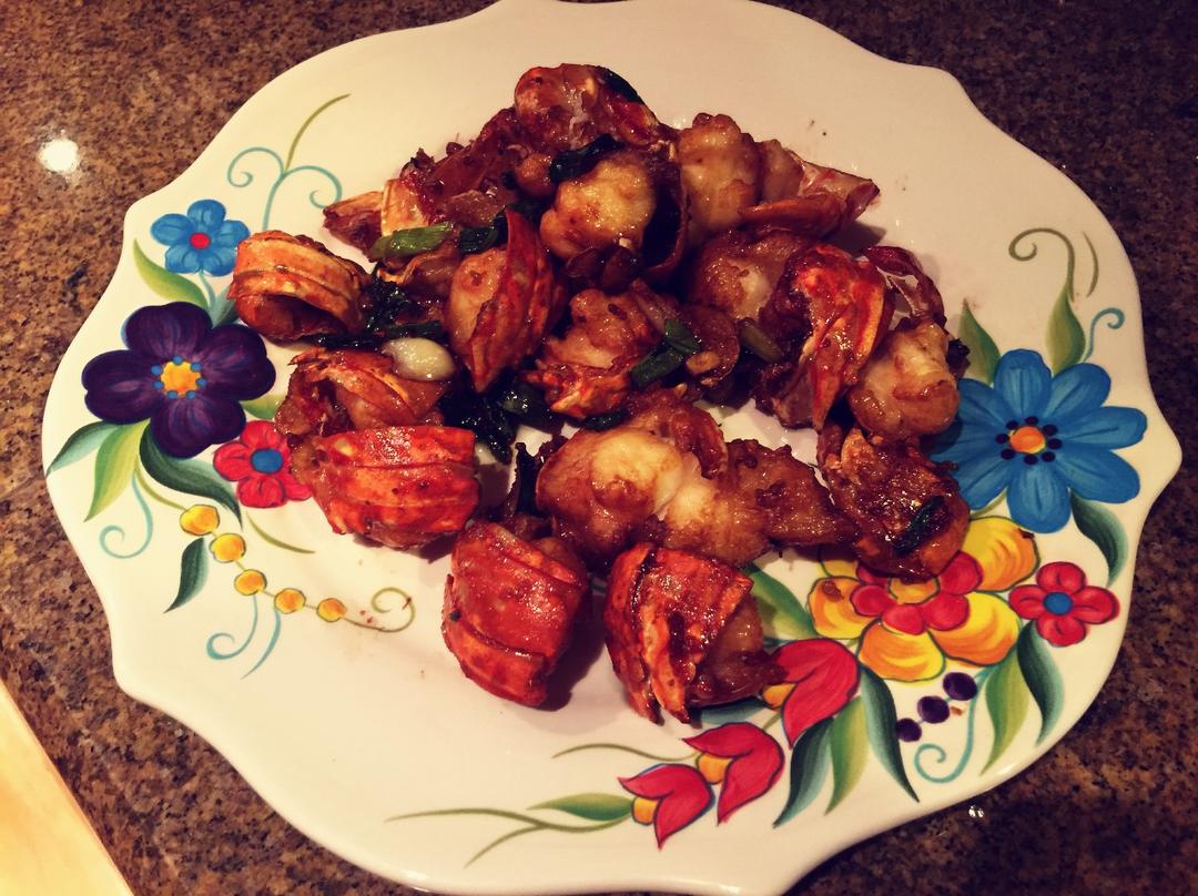 葱姜龙虾（附详细的拆解龙虾技巧，附精确地调料用量）