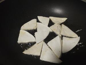 香煎豆腐炒肉的做法 步骤4