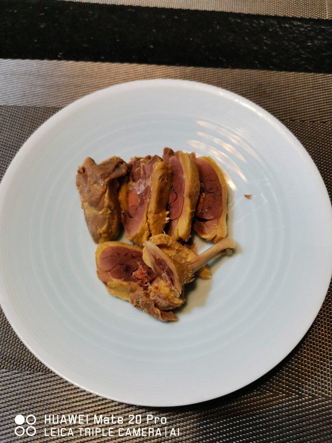 首次成功的盐水鸭腿