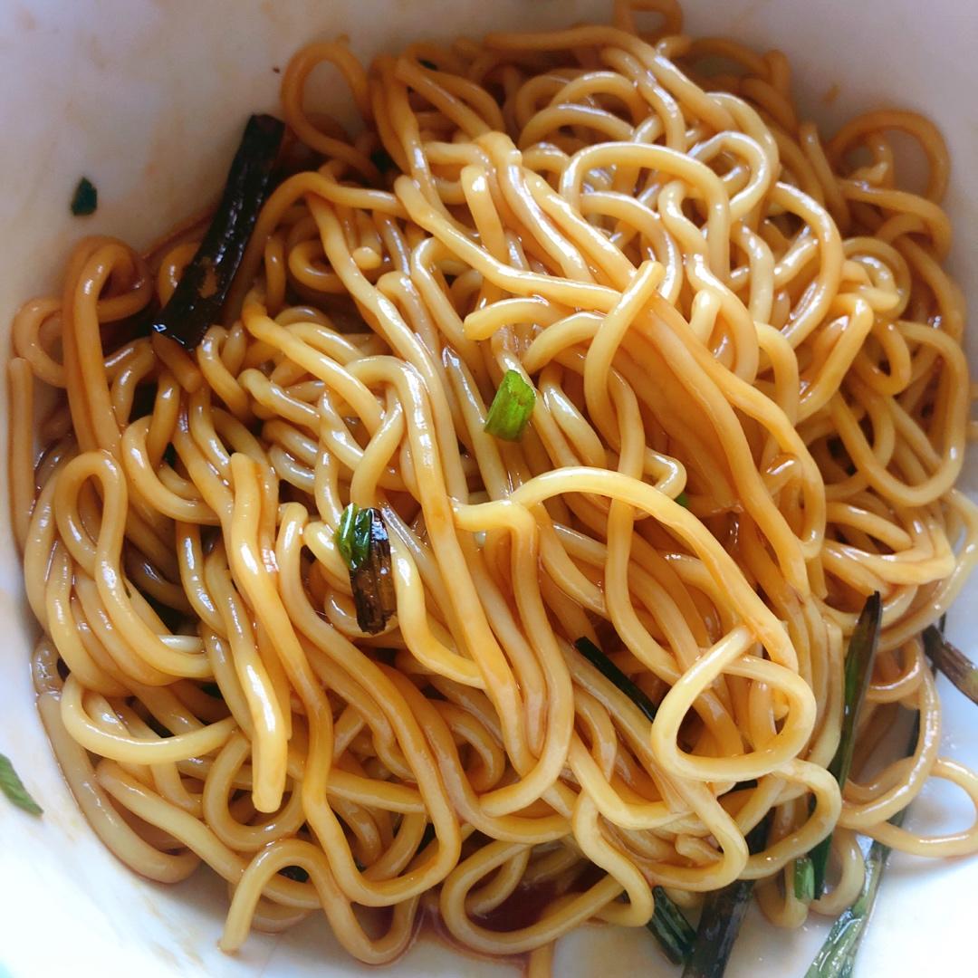 教你做香到舔盘子的灵魂葱油拌面🍜