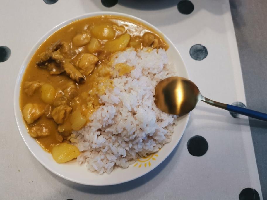 咖喱鸡块