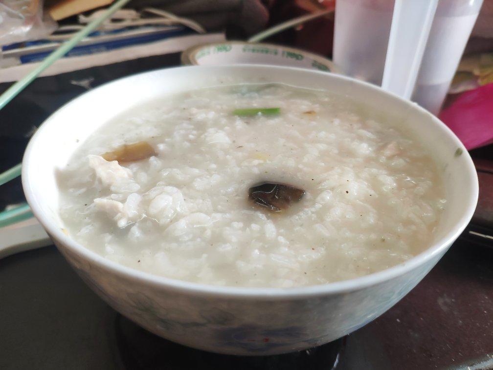 皮蛋瘦肉粥