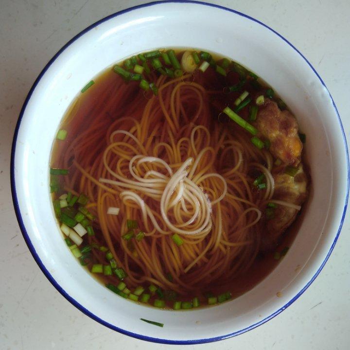 最美不过那碗阳春面
