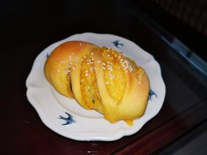 双享南瓜椰蓉小面包的做法 步骤17