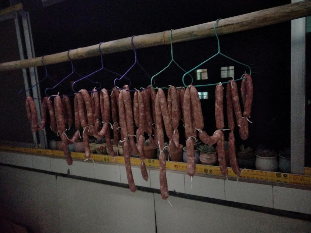 Q弹多汁的自制台式脆皮肠——绝对秒杀市售