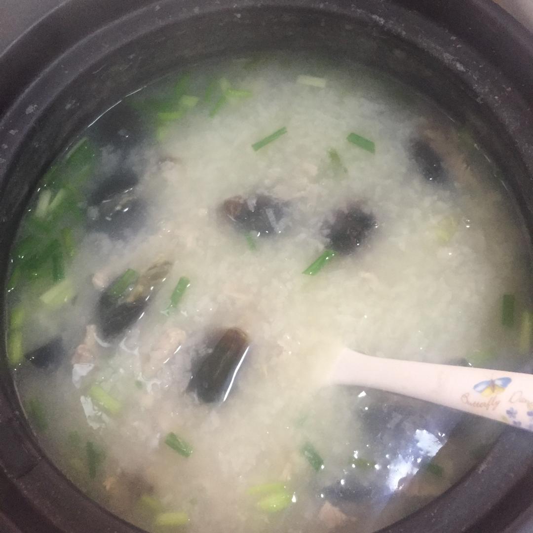 堂妈家的皮蛋瘦肉粥