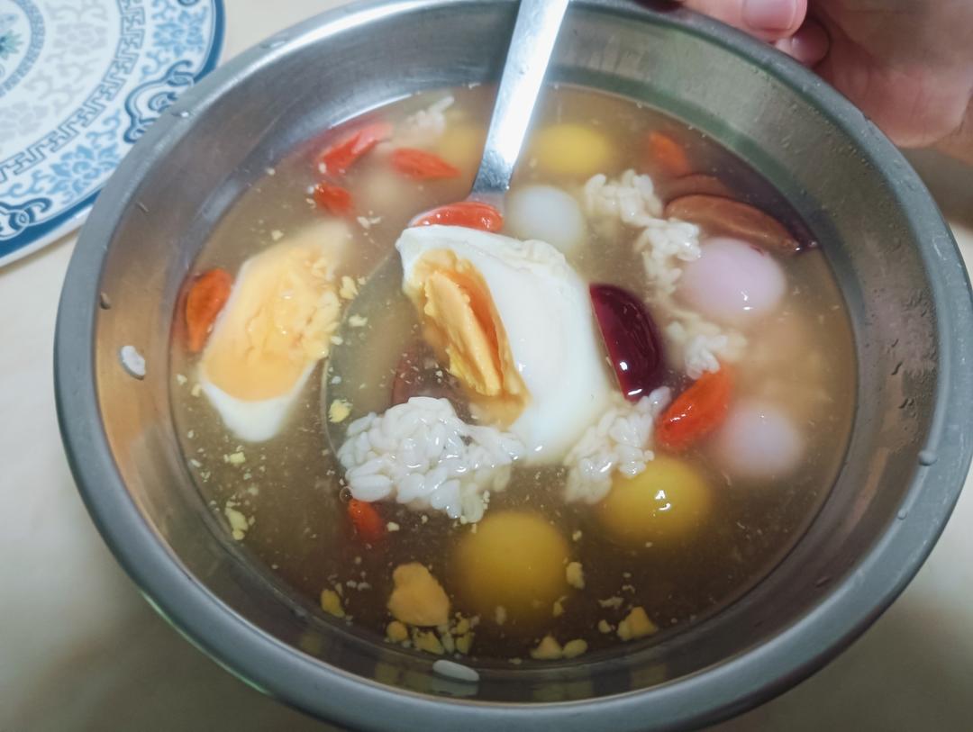 对女孩子超级好的鸡蛋醪糟甜汤