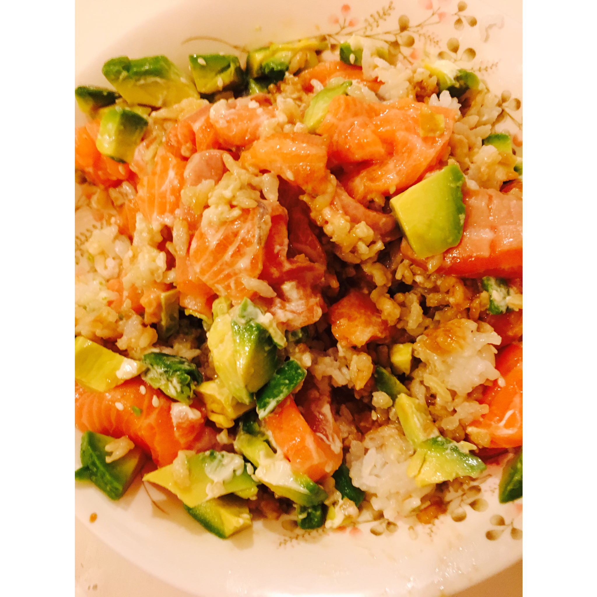 三文鱼牛油果Chirashi（散寿司）