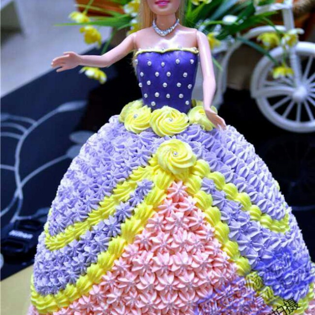 芭比奶油裱花蛋糕