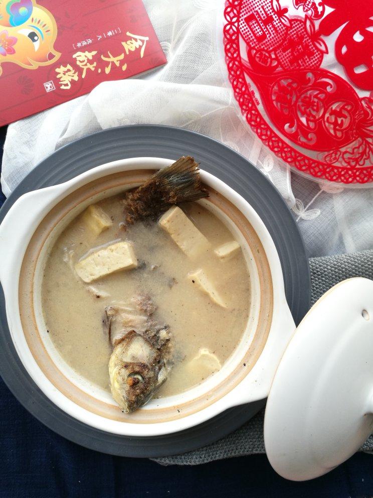 【家传7】鲜而不腥的奶白鲫鱼豆腐汤