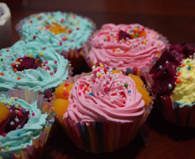 鲜奶油戚风杯子蛋糕（纸杯蛋糕）