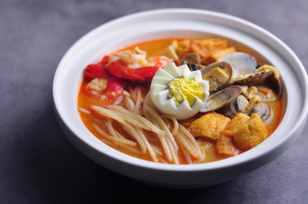 叻沙海鲜面的做法