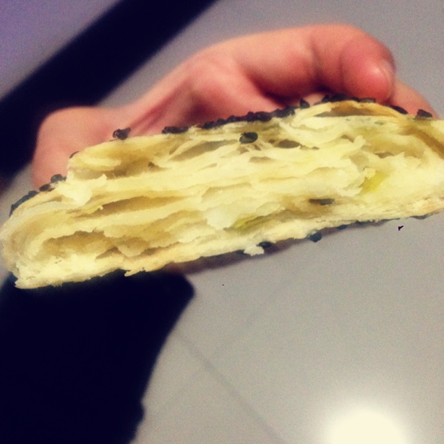 葱香油酥烧饼