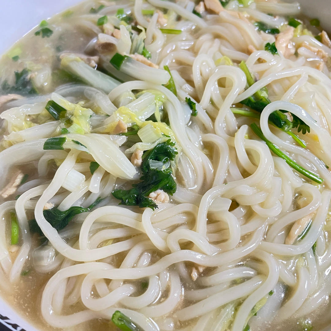 白菜肉丝面！最爱黏黏糊糊的肉丝面啦