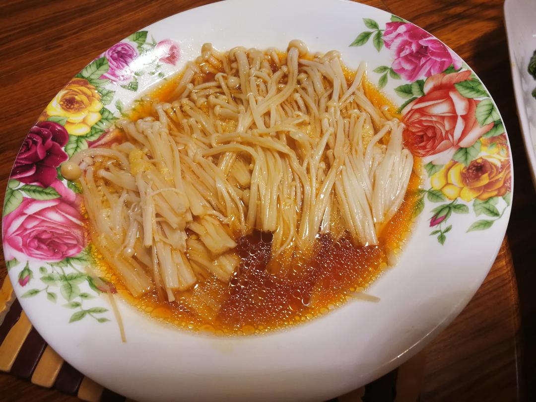 蒜蓉蒸金针菇