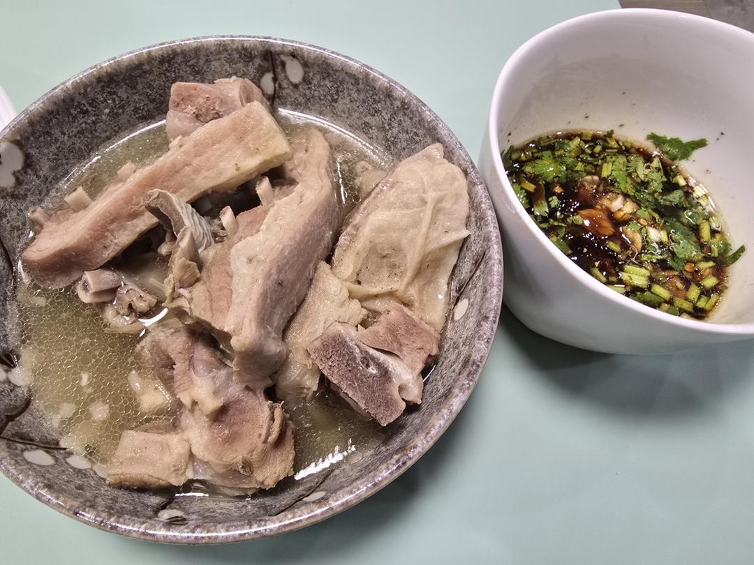清炖羊肉汤