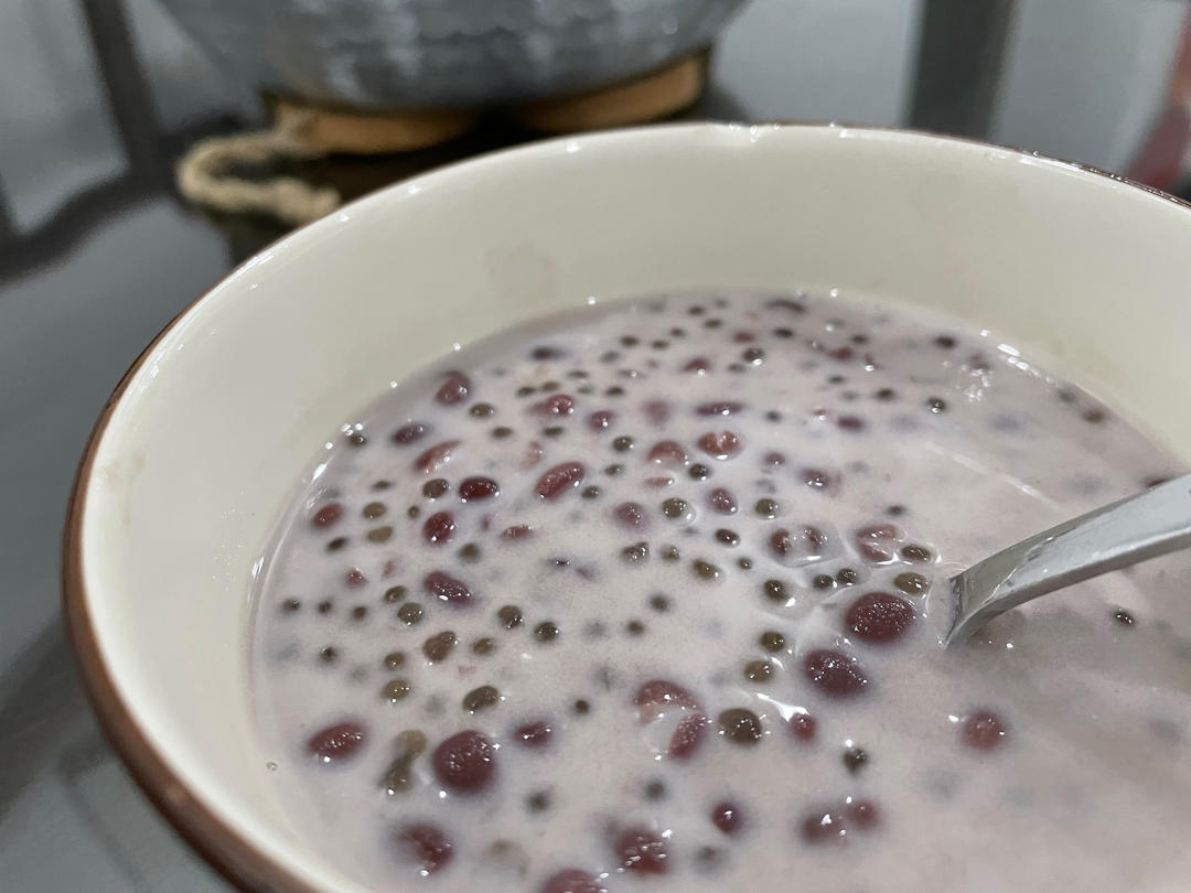 红豆椰汁西米露