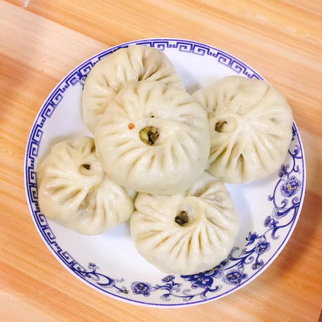大葱纯肉蒸包