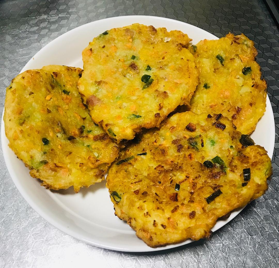 可乐饼 （肉末洋葱土豆饼）