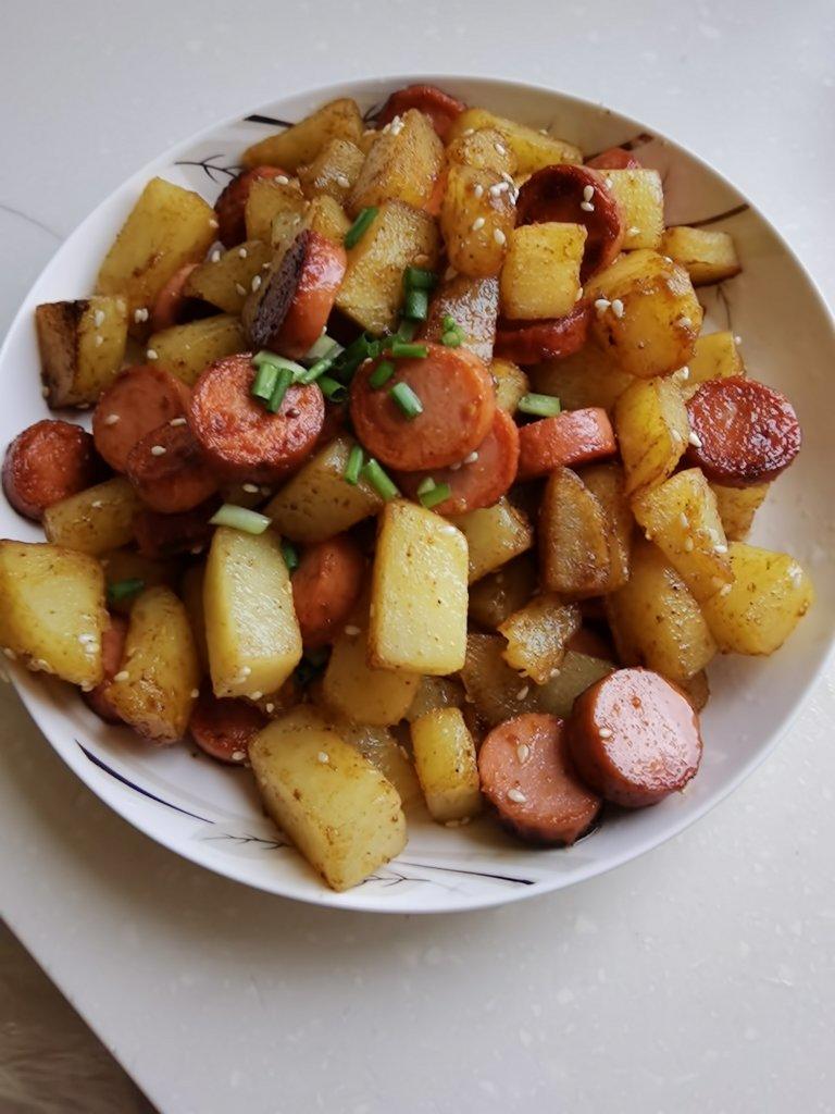孜然火腿土豆丁