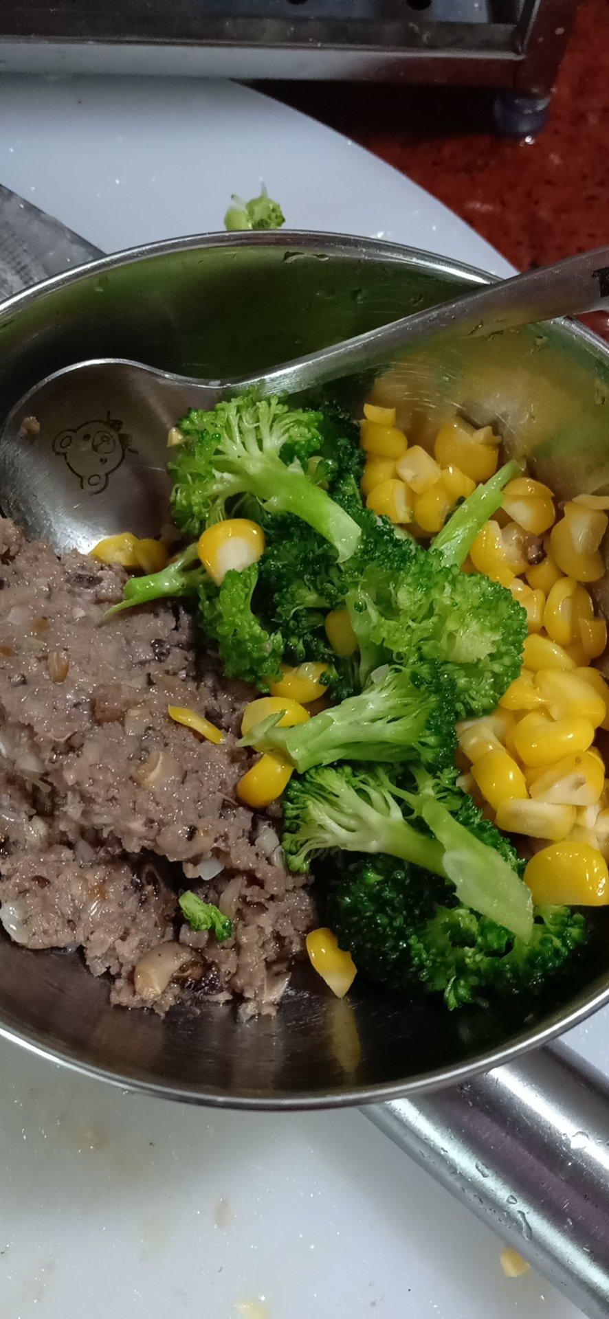 18个月宝宝下饭菜：香菇肉饼