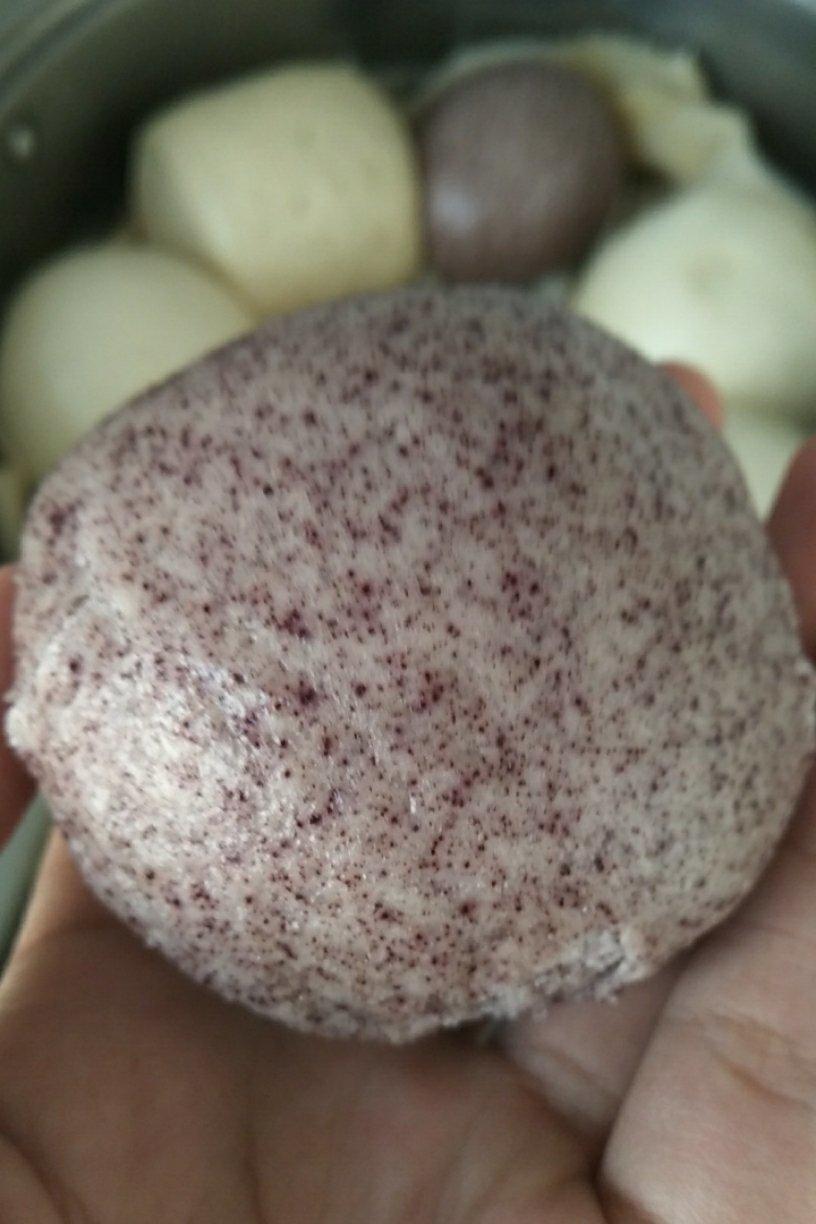 黑米粉刀切馒头