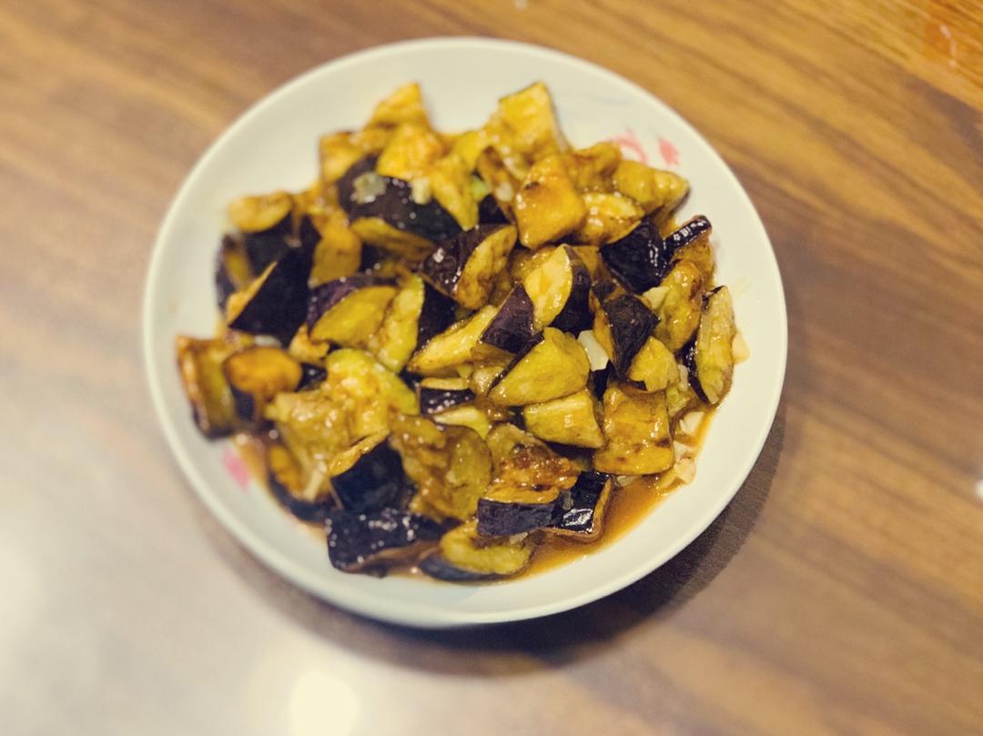 厨师长教你：“风味茄子”的家常做法，外酥里嫩味道很赞，收藏了