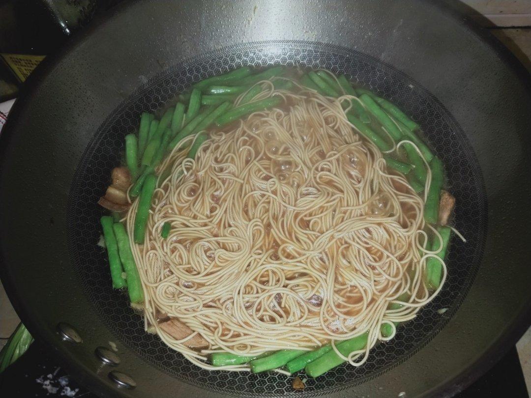 豆角焖个面