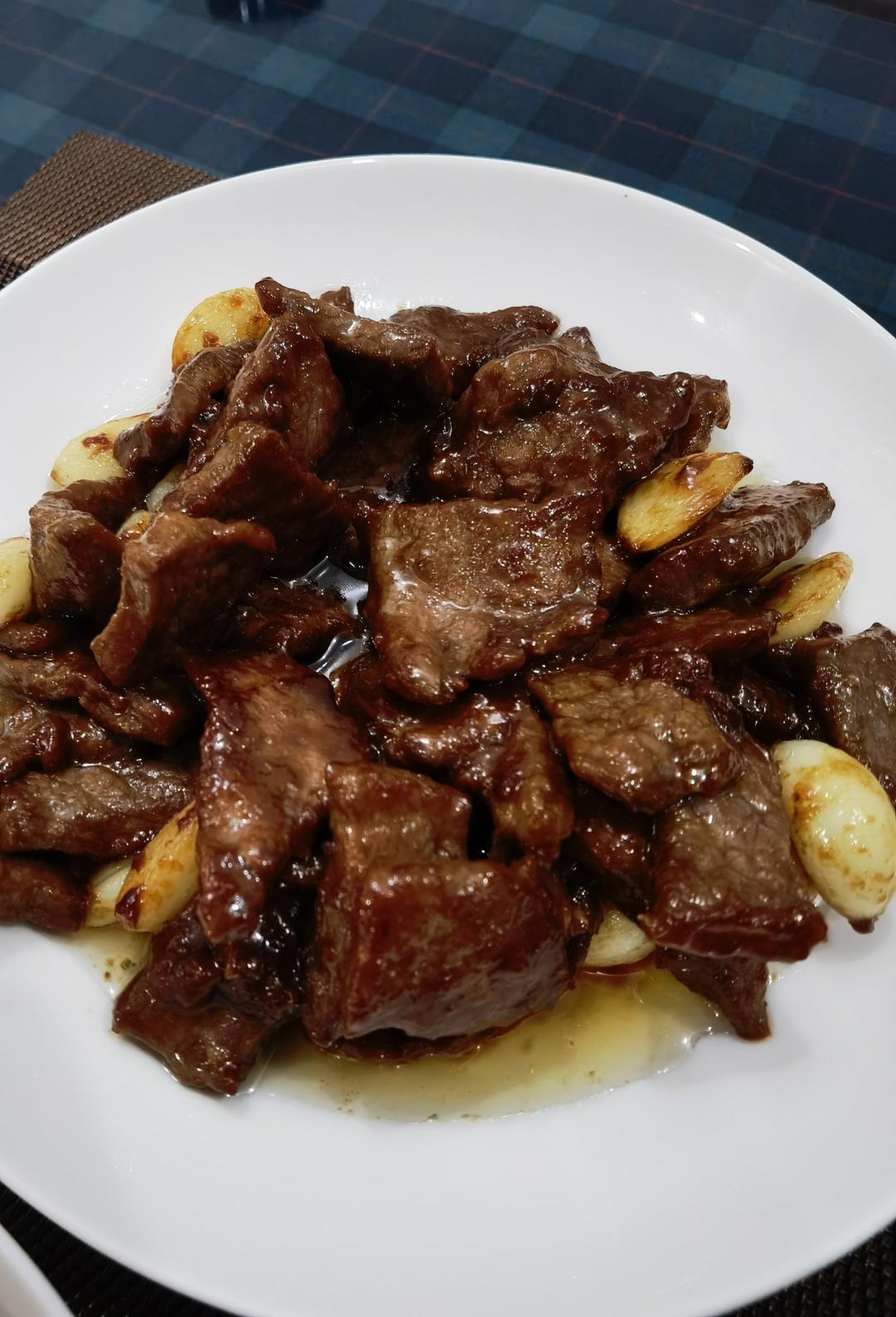 蒜香牛排粒