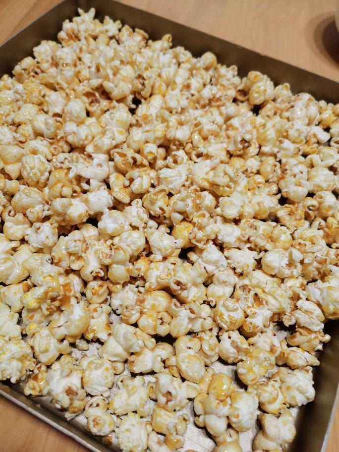 一招搞定小朋友的黄油焦糖爆米花，简单又好吃