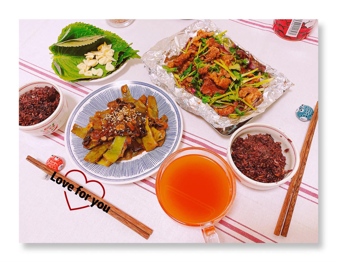 瑞利山和瑞丽安的食堂