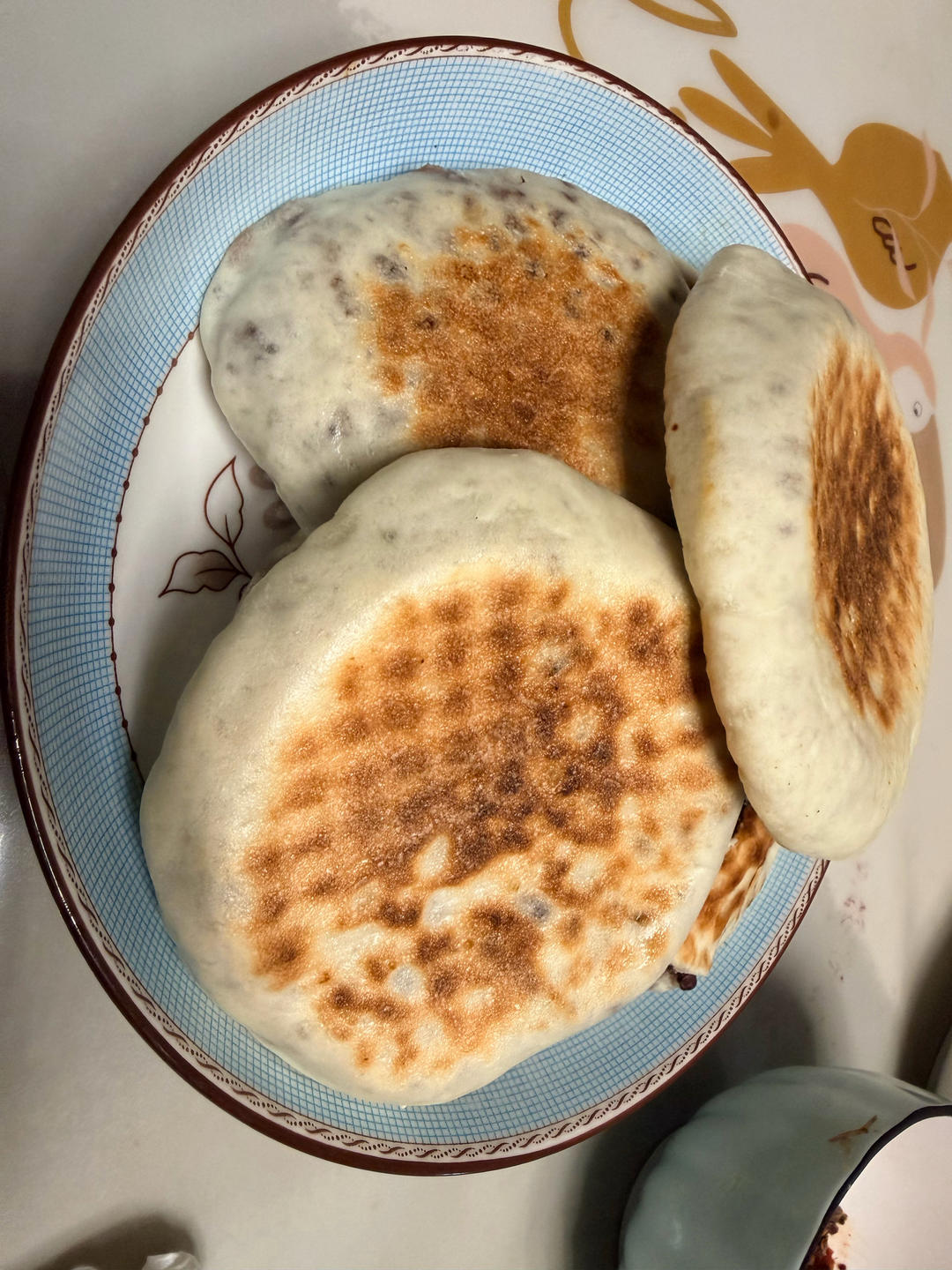 松软发面红豆饼