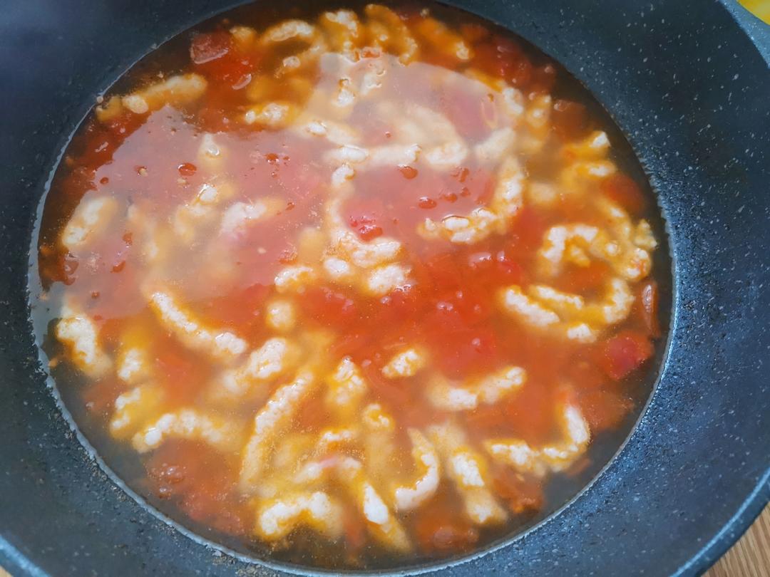 减脂餐｜番茄虾滑粉丝汤，汤鲜味美～