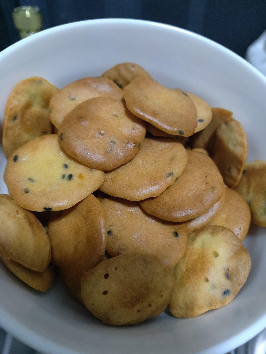 芝麻鸡蛋饼干
