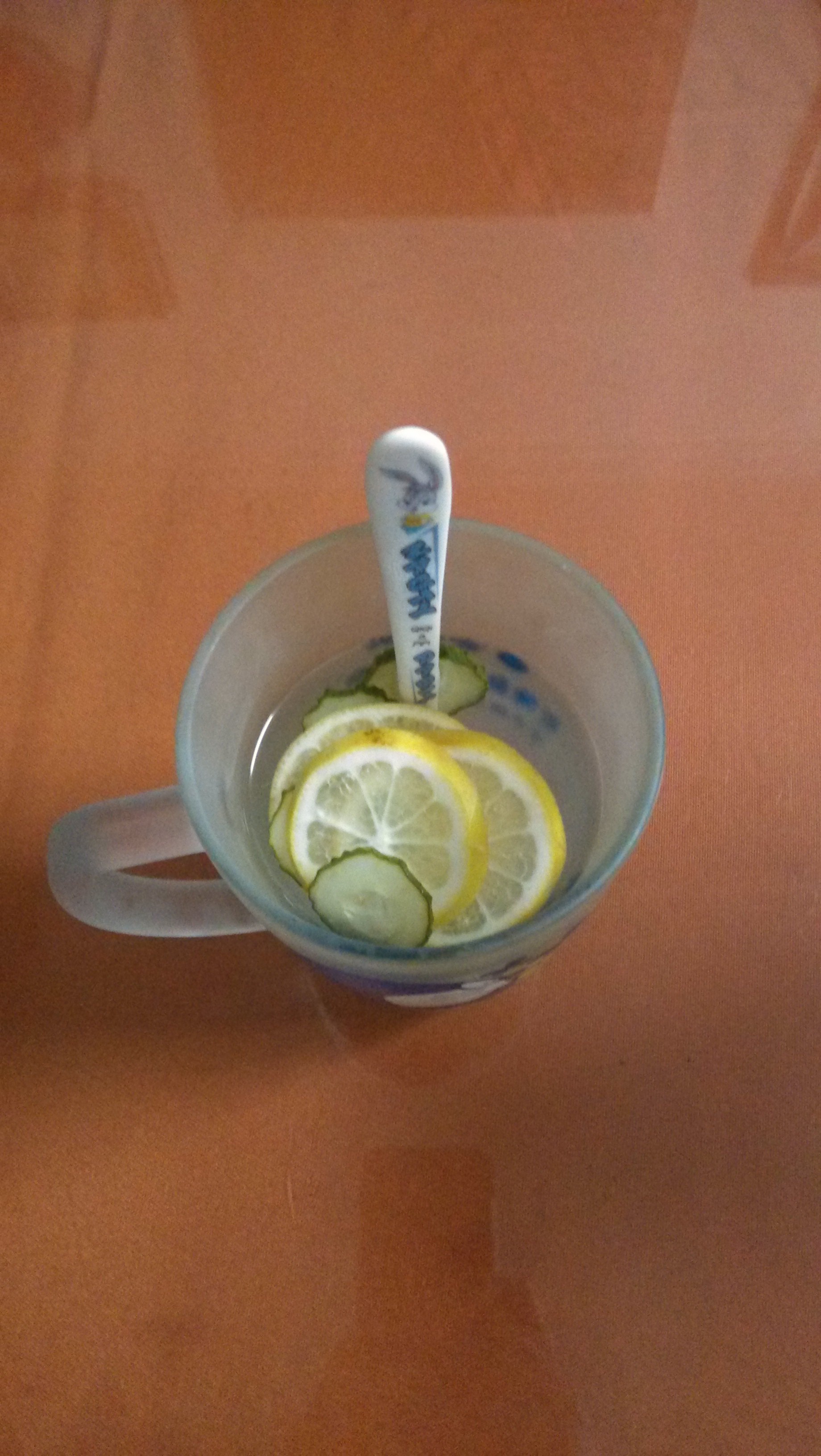 黄瓜柠檬水